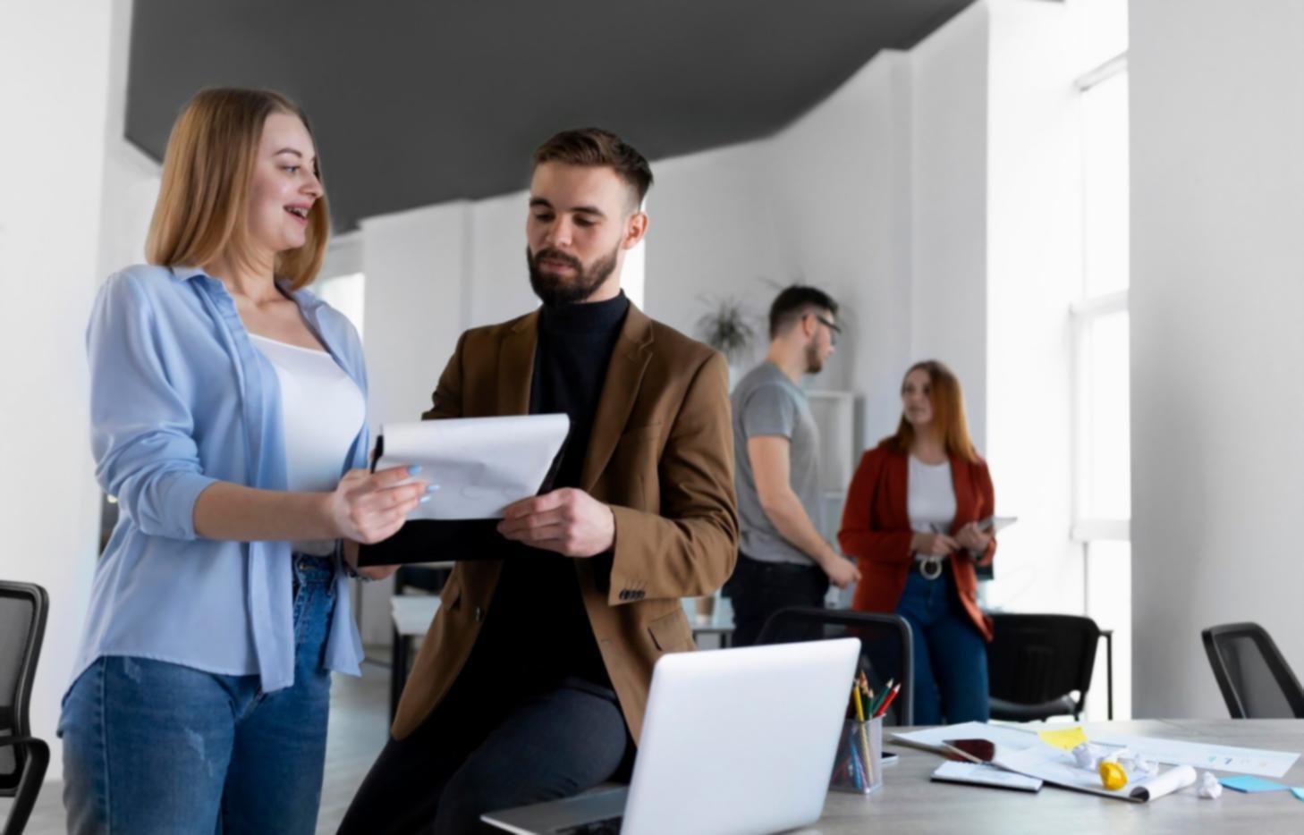 Moderne Arbeitsumgebung für Finanzberatung